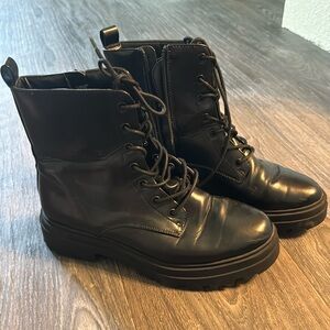 Target Combat Boots